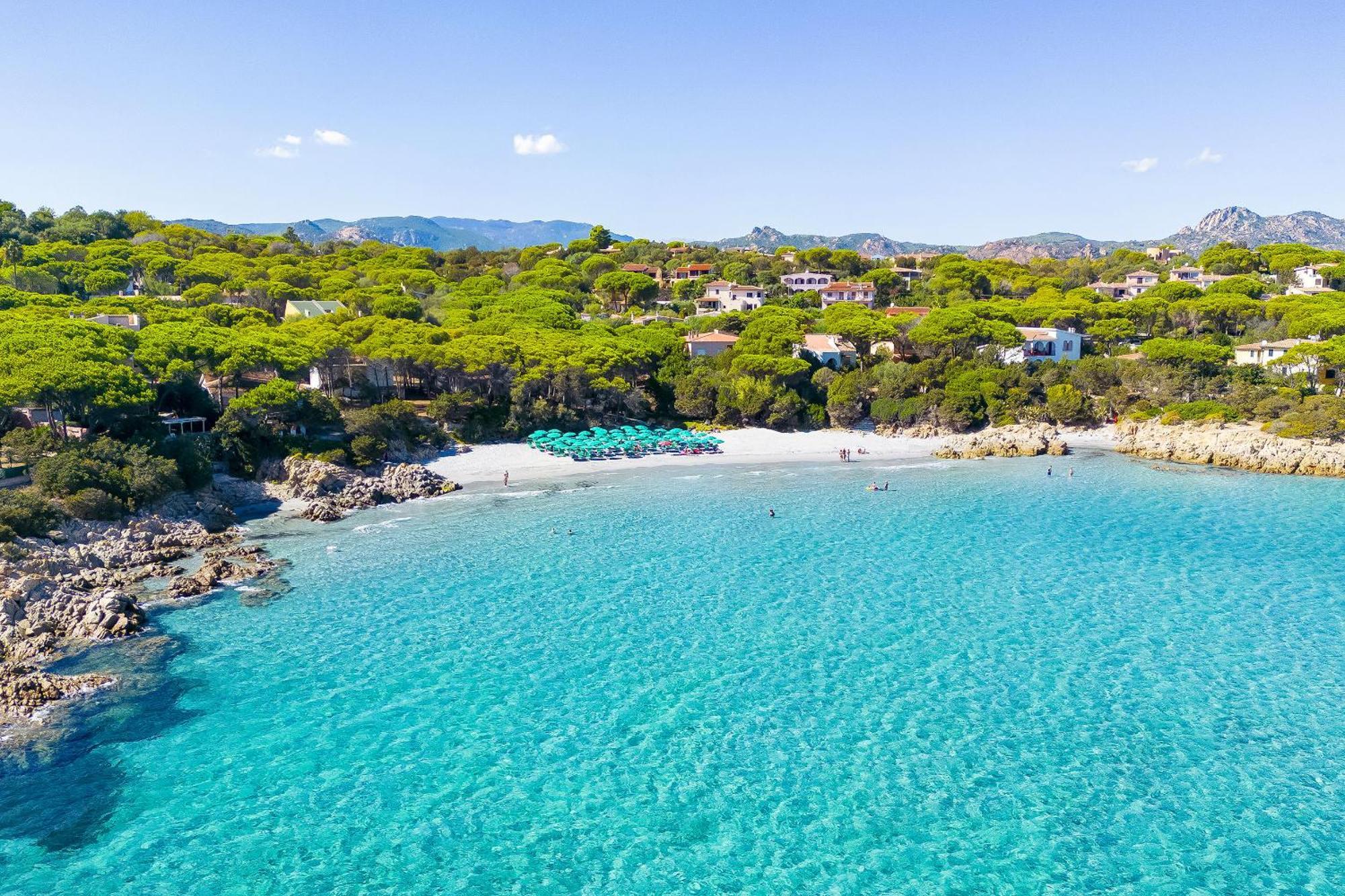 Alba Dorata Resort Cala Liberotto Exterior photo